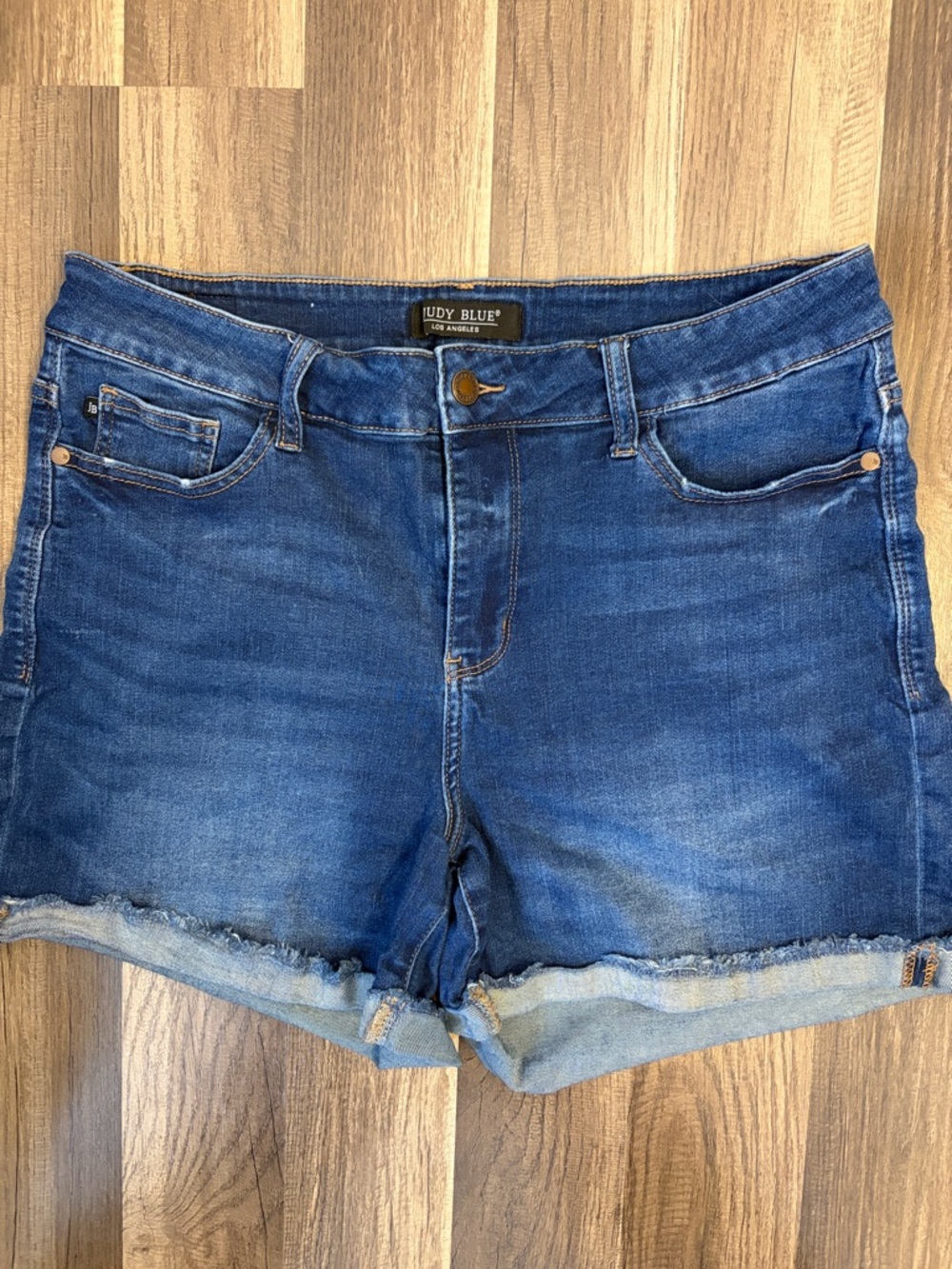 Judy Blue Blue Rolled Hem Denim Shorts 1XL (14-16)